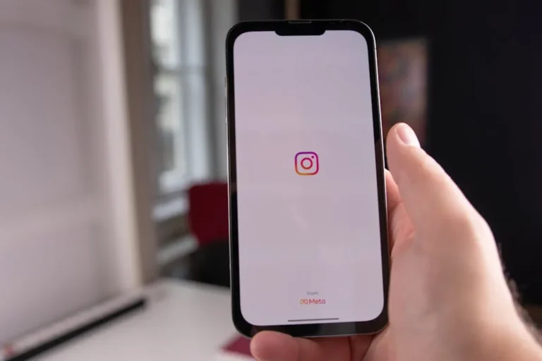 Download instagram reels: What It Is, Risks, and Safer Legal Alternatives