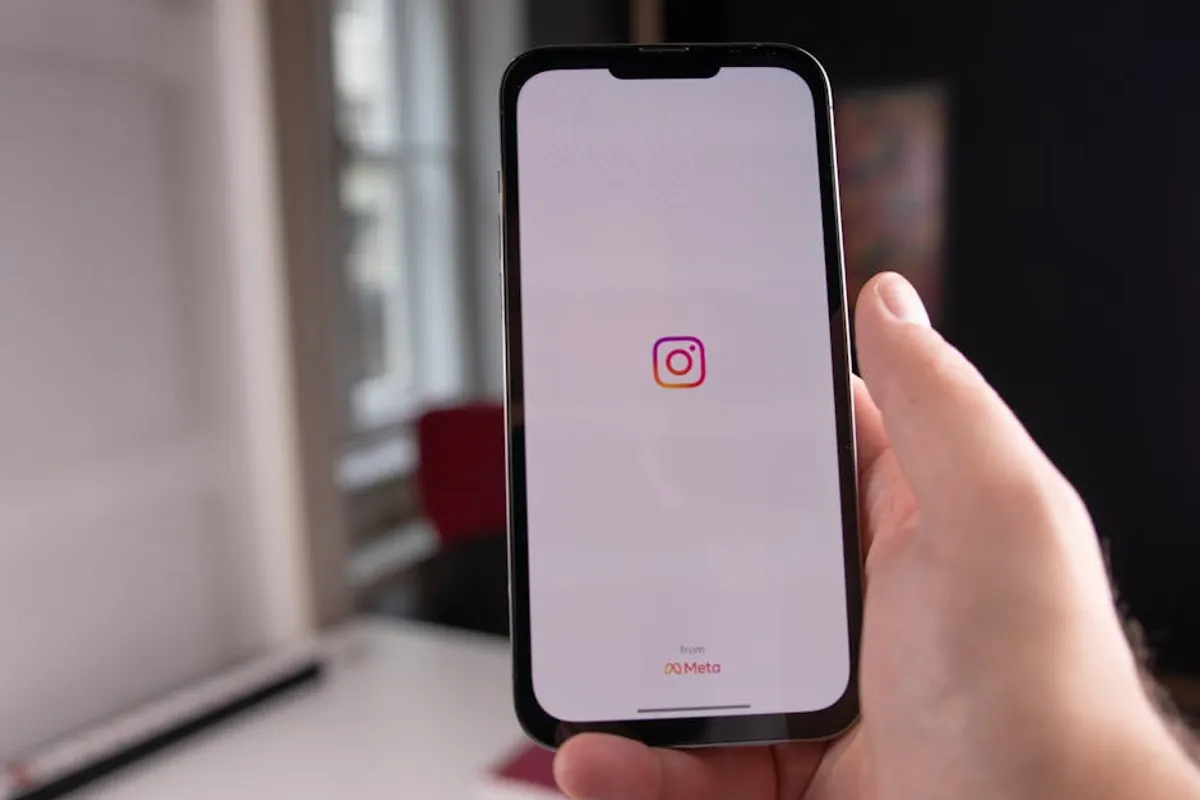Download instagram reels: What It Is, Risks, and Safer Legal Alternatives
