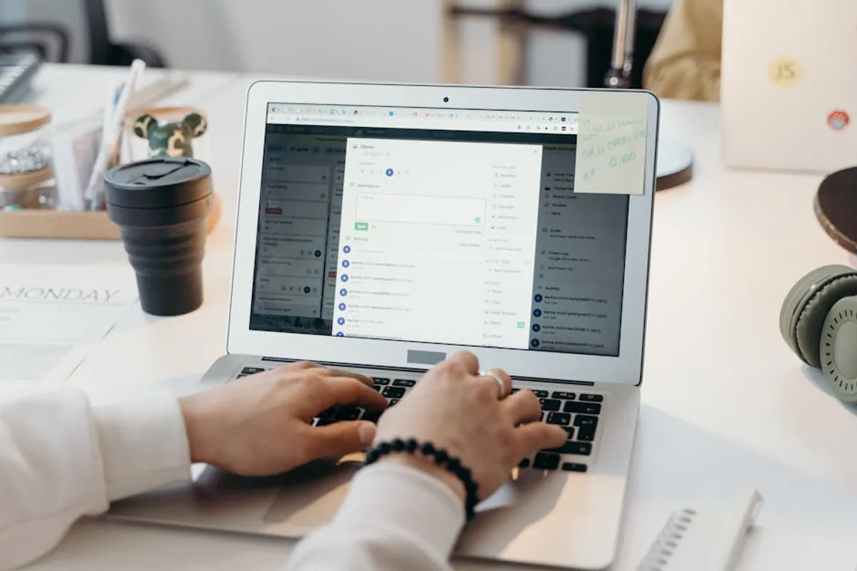 Email Hosting vs Web Hosting: What Is the Difference?