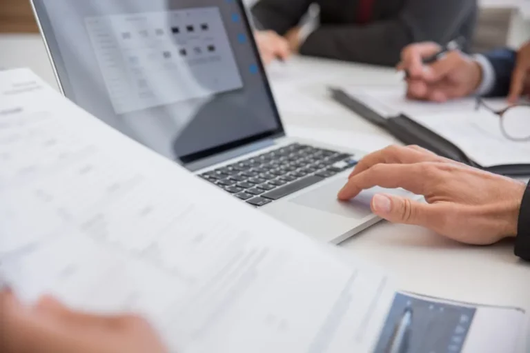 Englishleaflet Review: What It Is, Features, Safety, and Alternatives